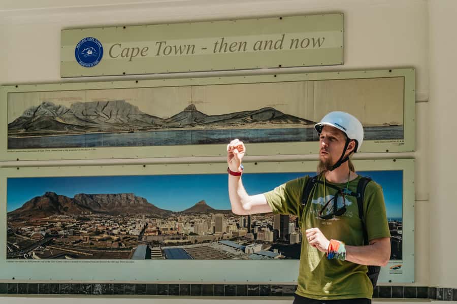 Cape Town: Guided Bike Tour - Green Point eco-park and the oldest working lighthouse in South Africa