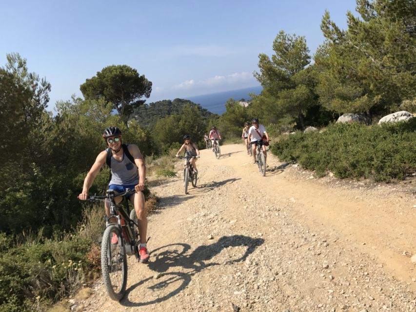 Cassis: Calanques and Viewpoints Tour by Mountain E-Bike - Returning through Cassis: beaches and coast on the way back