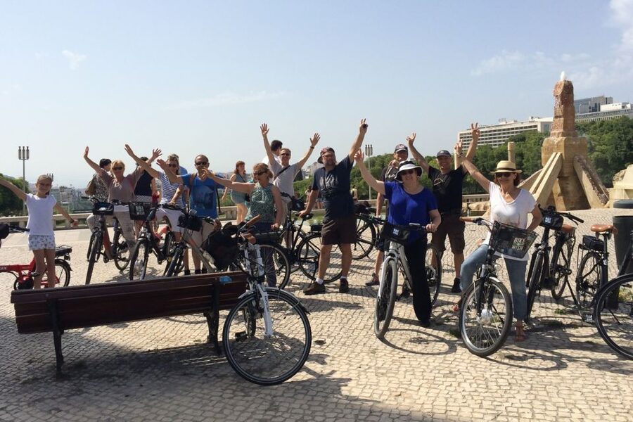 Central Lisbon 3-Hour Guided E-Bike Tour - Marquês de Pombal and Avenida da Liberdade: the city rebuilt and the city dressed up