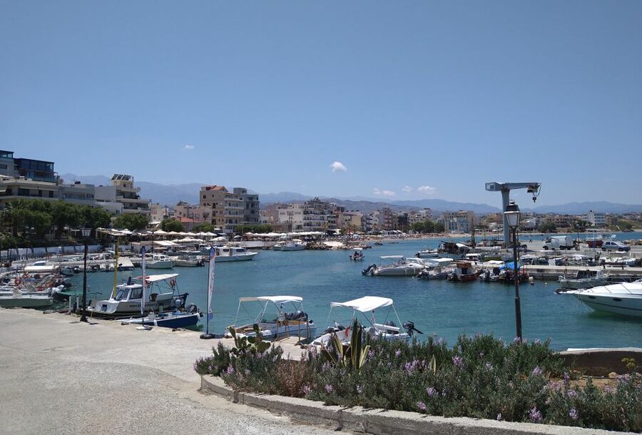 Chania: City Highlights Small Group Bike Tour - Snacks, Tea, and the Mid-Tour Refreshment Break