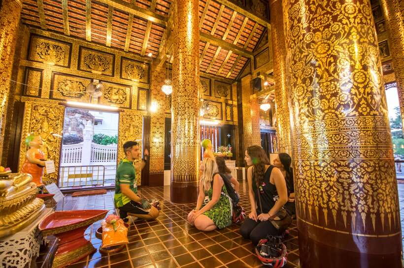 Chiang Mai: Private Historic Old City Bike Tour - Night - Key highlights before you go
