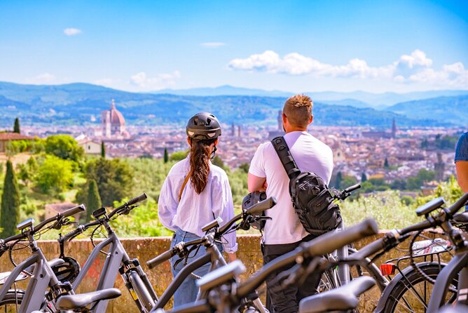 Chianti Hills E-Bike Tour with Tuscan Lunch & Two Wine Tastings - Getting back to Florence: the second tasting at CiaoFoodies Hub