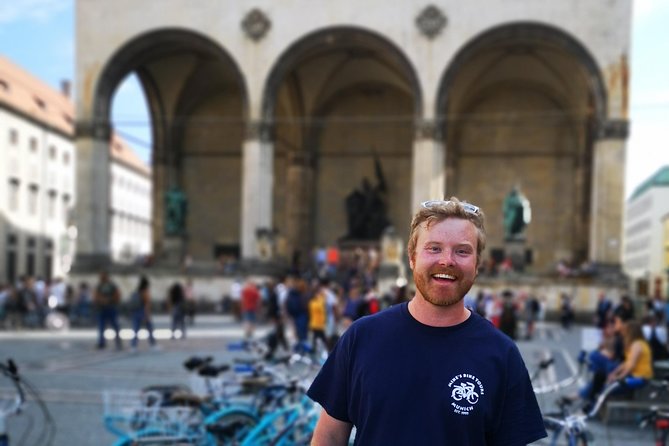 Classic Mike's Bike Tour daily @ 11.30 incl Beer Garden & Surfers - The Residenz and Odeonsplatz: palaces and churches, timed for real life