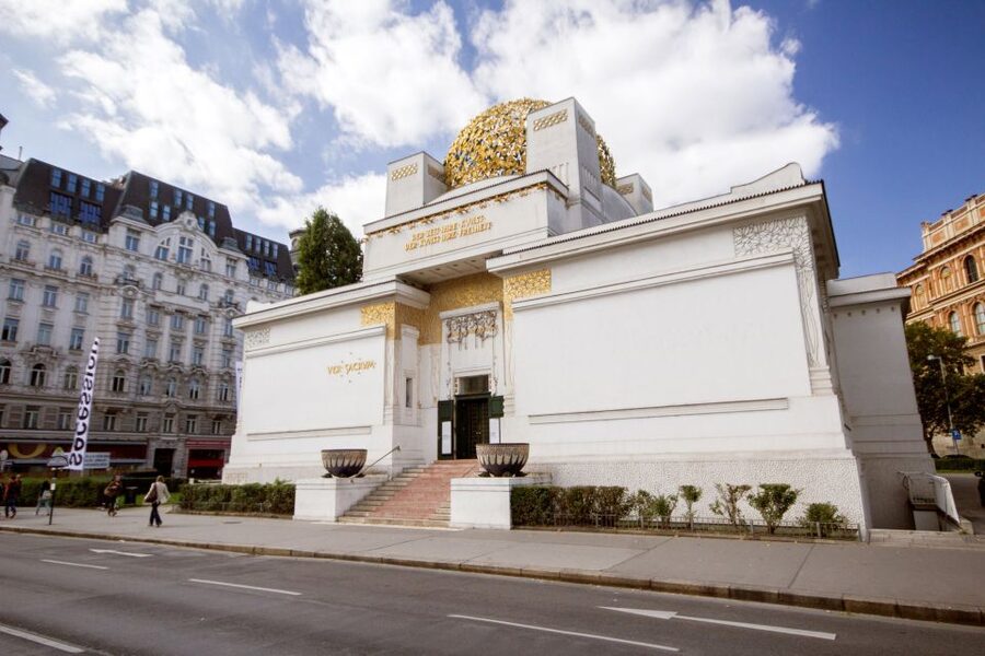 Classic Vienna: 3-Hour Guided Bike Tour - Price and value: $72 for bike rental and a licensed guide