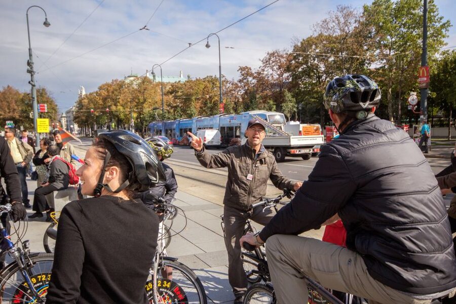 Classic Vienna: 3-Hour Guided Bike Tour - Hundertwasserhaus and the shift to a more playful side of Vienna