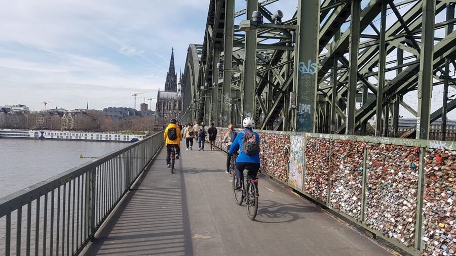 Cologne: 3-Hour Guided Bike Tour - Key highlights worth aiming for