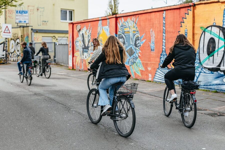Cologne: Ehrenfeld Street Art Bike Tour - Your First Minutes: Getting Oriented Around Eigelstein
