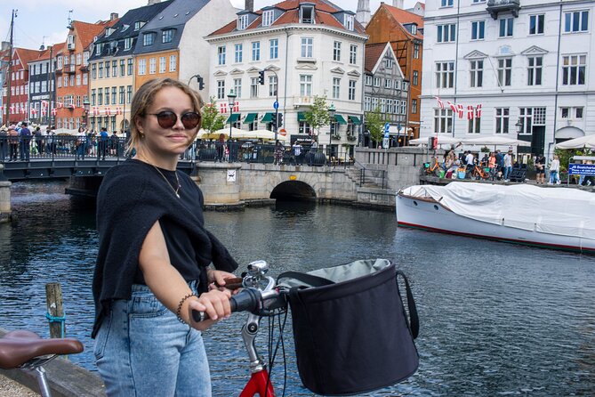 Copenhagen 3 Hour Private Bike Tour with local Guide - Stop 2: Christiansborg Slot and the mix of palace and politics