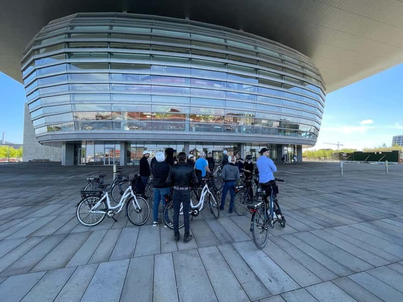 Copenhagen: Guided E-Bike Tour - Amalienborg Palace and Gefion Fountain: royal Copenhagen at bike speed