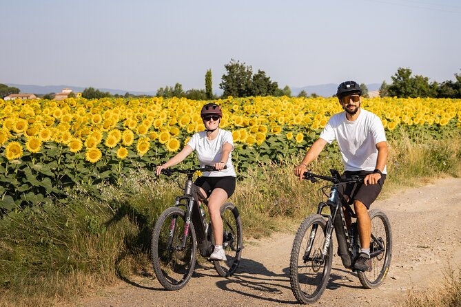 Cortona - eBike tour and wine tasting in the Val di Chiana [+40€] - Meeting at C.a. Barullo and getting your ride sorted fast