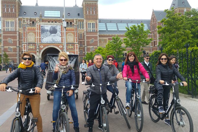 Daily group bike tour in Spanish. - Jordaan Canals: Quiet Streets and Real Neighborhood Feel