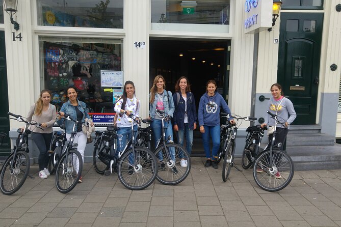 Daily group bike tour in Spanish. - Oud West to Vondelpark: Trendy Blocks, Then a Park Reset