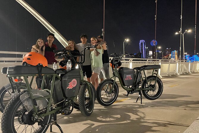 Downtown Dallas Sightseeing & History 2 Hour E-Bike tour - Small-group comfort: easier riding and better attention