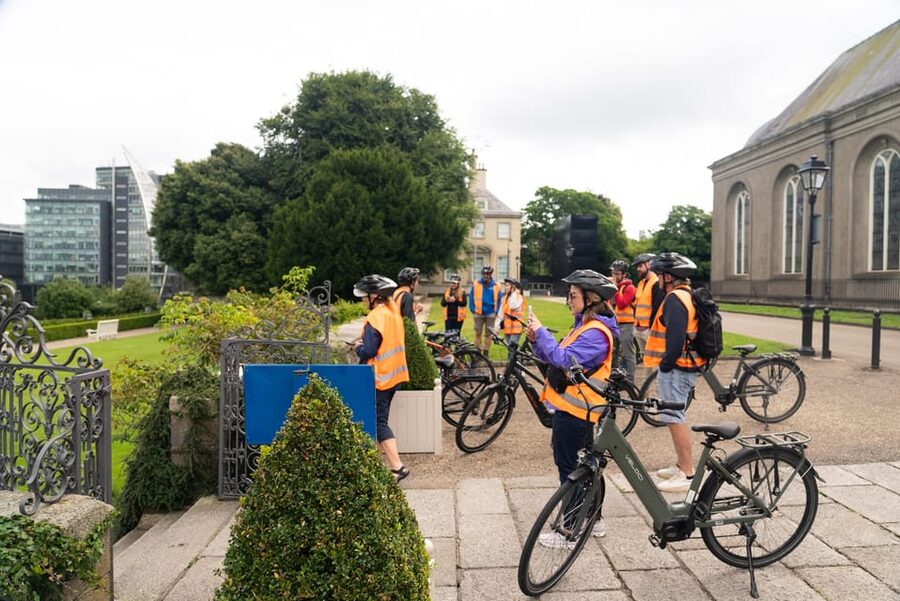 Dublin: Bike & E-Bike Tour with a Local Guide - St Patrick’s Cathedral: Short Stop, Clear Context