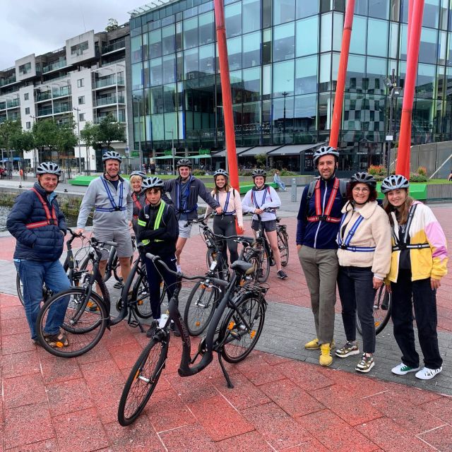 Dublin: Guided Bike & E-Bike Tour - Writers, painters, poets, and the people behind the scenes