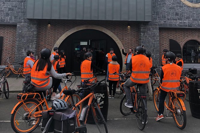 E-Bike & Bike Tour with a Local Guide in Dublin - Traffic reality: bike lanes help, but you still need steady nerves