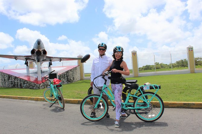 E-Bike City Tour though Cozumel & Taco Tasting Tour - Stop 4: Sand Dollar Sports center near the water (use the break)