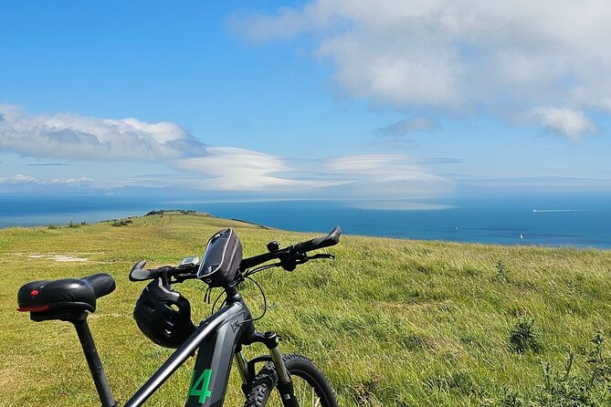 E-Bike excursion to Harrys Rock or Corfé Castle - Two Icons of Purbeck on One Ride: Old Harry and Corfe Castle