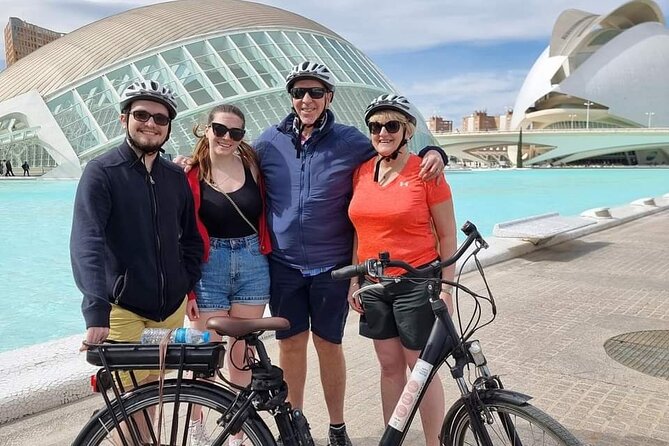 E-Bike Grand Valencia Private Tour - Jardines del Real and Jardins de Vivers: Royal Past, Easy Rolling