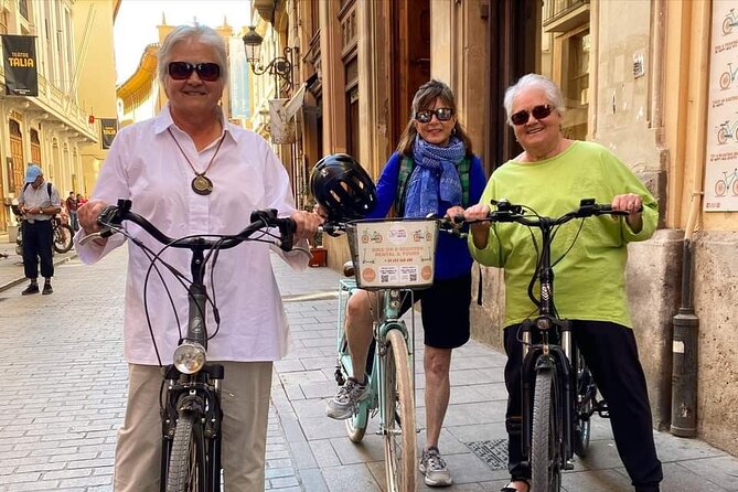 E-Bike Grand Valencia Private Tour - The Guide Makes the Difference (And You Can Feel It)