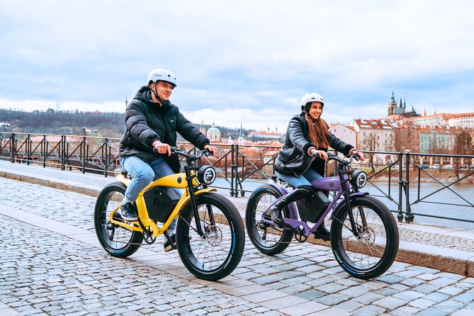E-BIKE TOUR: 10 Must-See Landmarks & Viewpoints in Prague 1-8per. - Jewish Town Hall and the History Stop You Actually Remember