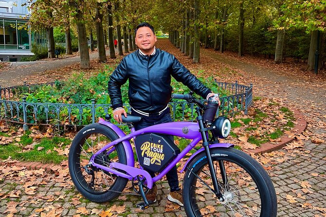 E-BIKE TOUR: 10 Must-See Landmarks & Viewpoints in Prague 1-8per. - Letná to Hanavský: Parks, Beer Views, and the Best Photo Angles