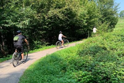 E-bike tour Bergamo - Meeting at Nido famiglia (and how the day stays easy)