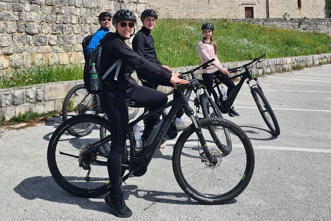 E-Bike Tour + Gourmet Snack + Wine Tasting (Small Group) - Key things that make this tour worth your time