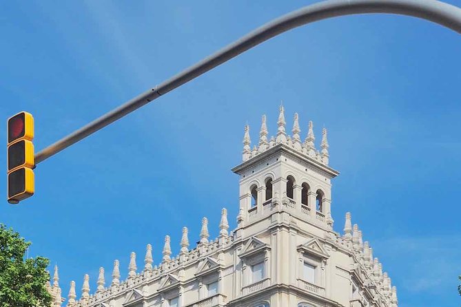 E-Bike tour in Barcelona with English Guide - Who should book this e-bike tour