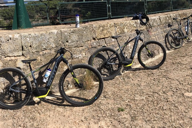 E-Bike tour of Sainte Victoire Mountain, Aix-en-Provence - Why Sainte-Victoire by E-Bike beats a typical Aix outing