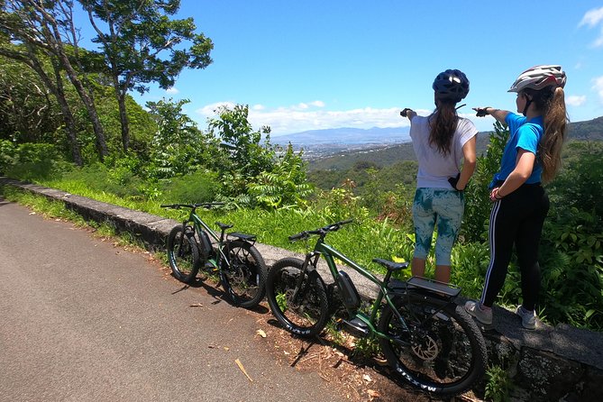 eBike Tour Honolulu Rainforest - Guides and Small Group Energy: The Difference Between a Tour and a Morning