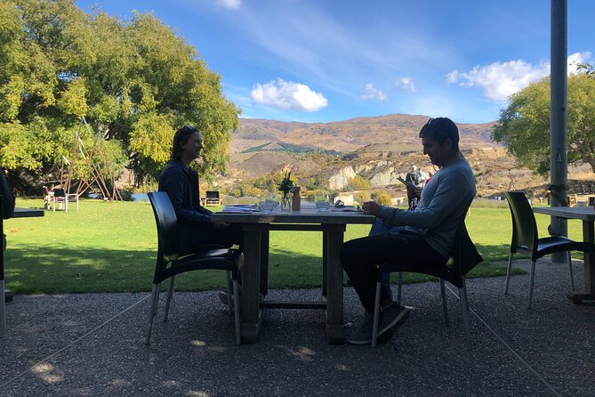 ebike tour lake Dunstan wine tasting - Easy E-Biking Meets Wine in Wanaka