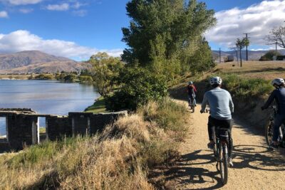 ebike tour lake Dunstan wine tasting - Lake Dunstan Cycleway: The Flat Ride That Saves Your Legs