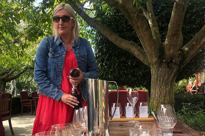 ebike tour lake Dunstan wine tasting - Carrick Winery and the Six-Stop Wine Trail