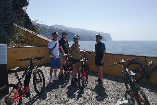Electric Bike Tour in Northern Madeira - Stop 1: Arco de São Jorge and the pebble beach viewpoint