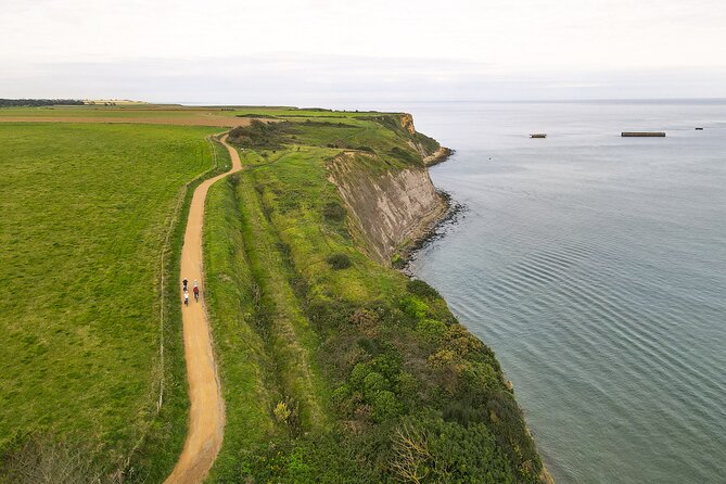 Electrically Assisted Bike Excursion (E-Bike) / E-Bike excursion self guided - Terrain and Riding Feel: Hills, Paths, and Where You Might Sweat