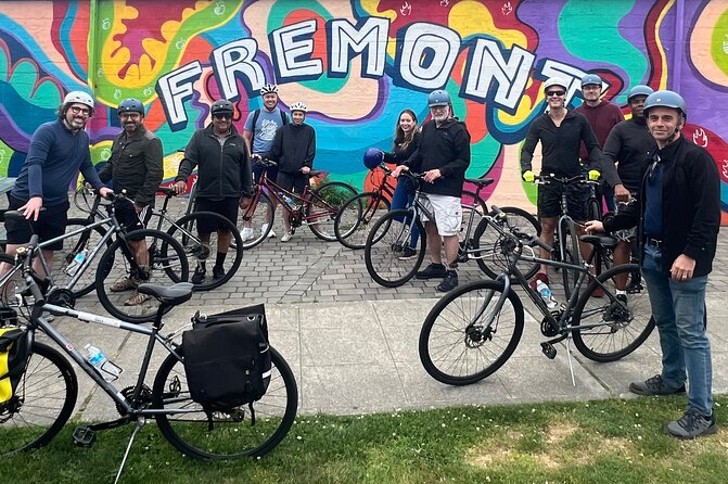 Emerald City Bicycle Tour - The waterfront to Elliot Bay: Olympic Sculpture Park on two wheels