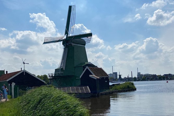 Escape Amsterdam: E-Bike to Zaanse Schans Windmills & Zaandam - Zaanse Schans: the 75-minute heritage payoff