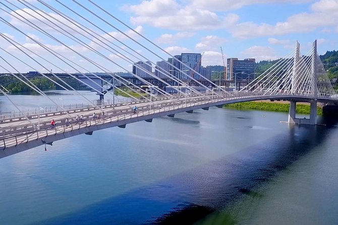 Essential Portland Oregon Bike and E-Bike Tour! - Tom McCall Waterfront Park and the Eastbank Esplanade: Where the City Opens Up