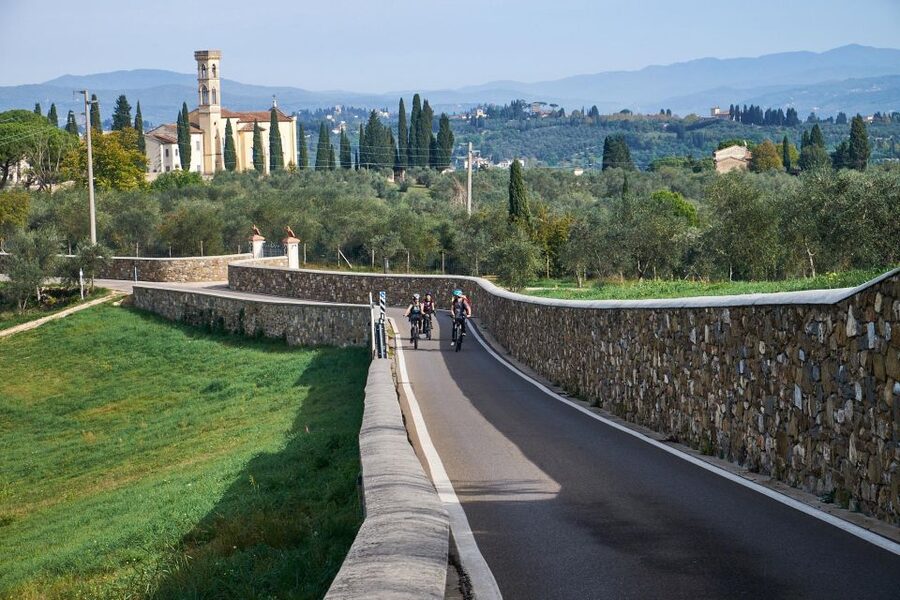 Florence: Chianti E-Bike Tour with Tuscan Lunch & Winery - Chianti Classico winery visit: vineyards, olive orchards, and how production works
