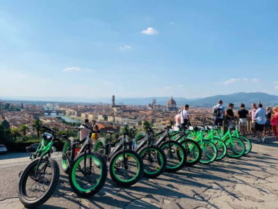 Florence: E-Bike Tour with Michelangelo Square - Medici Palace Area and the Renaissance People Behind It