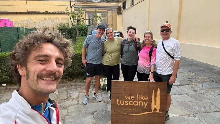Florence: E-Bike Tour with Olive Oil in the Tuscan Hills - The first ride segment: getting to the countryside without losing the group