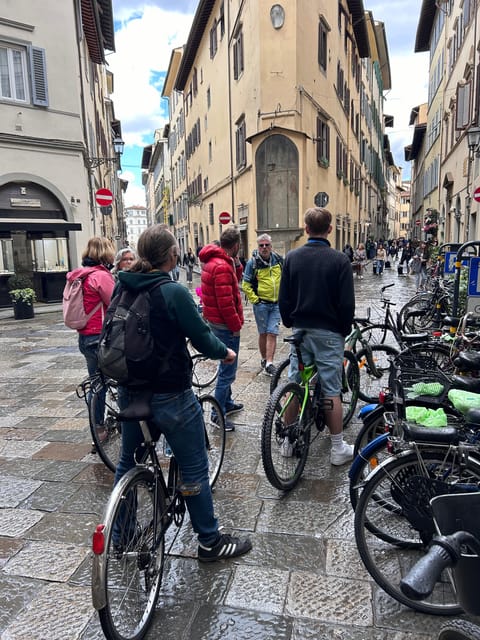 Florence: Guided Bike Tour to Discover the Secrets - Via Dante Alighieri and an arts & crafts market pause