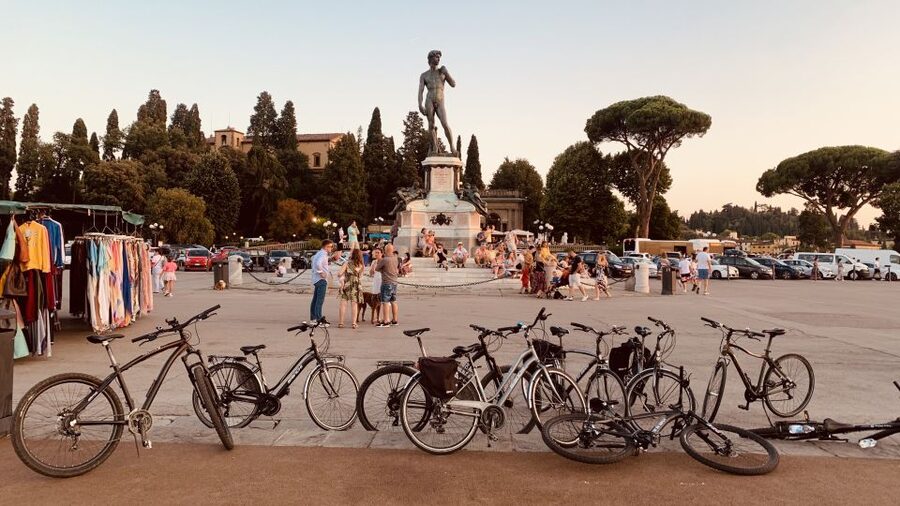 Florence: Guided Bike Tour with Piazzale Michelangelo - Where the tour starts: Florence Tours - Enjoy Biking