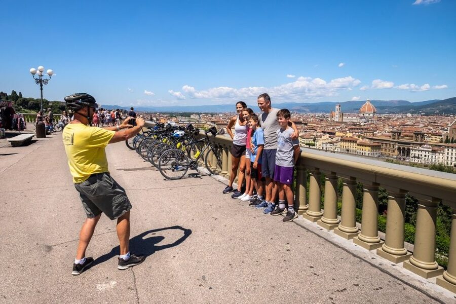 Florence: Tuscany Bike Tour with Wine & Olive Oil - Porta Romana and the First Climb: Short, Steady, and View-Forward