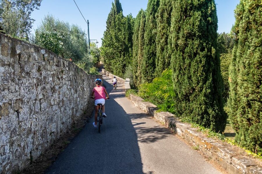 Florence: Tuscany Bike Tour with Wine & Olive Oil - Starting at Oltrarno: The Real Start of the Adventure