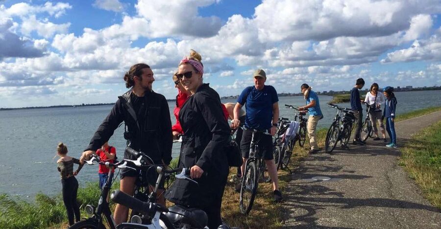 From Amsterdam: Countryside Bike Tour - Over dikes and through farmland: what 18 miles actually feels like