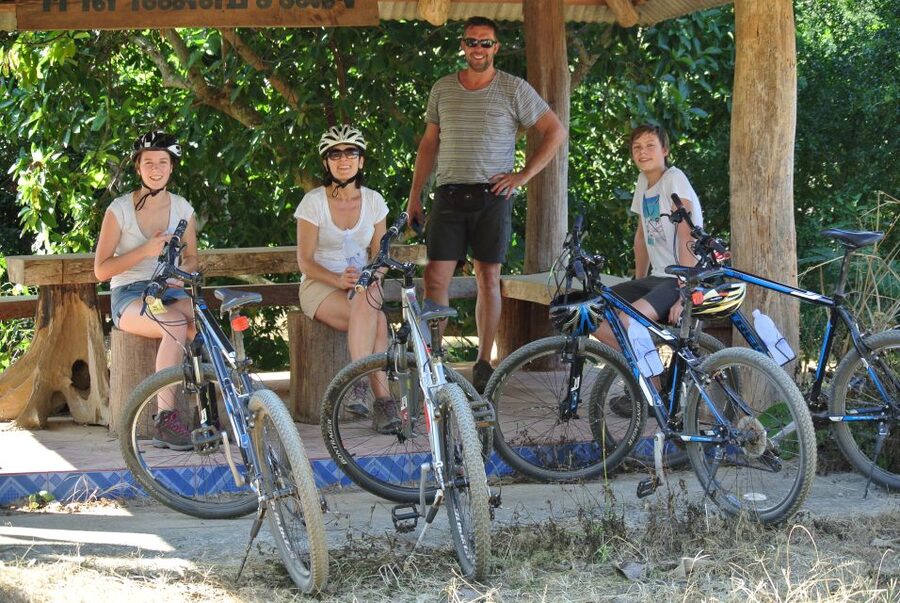 From Chiang Mai: Mae Taeng Valley and Waterfalls Cycle Tour - From Chiang Mai Out to Mae Taeng: What the Long Van Stretch Really Means