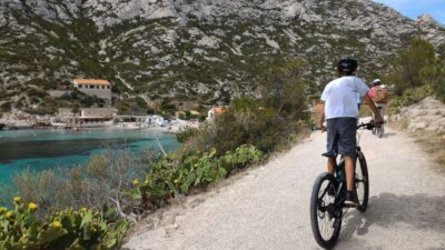 From Marseille: Calanques National Park E-Mountain Bike Tour - Château Pastré and Roy d’Espagne: warming up before the rugged bits