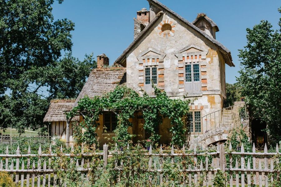 From Paris: Bike Tour to Versailles with Timed Palace Entry - Grand Canal picnic: the break that makes the day feel humane